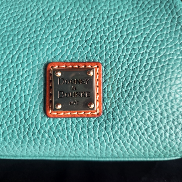 Dooney & Bourke Pebbled Leather Kisslock Coin Purse Green - Picture 2 of 9